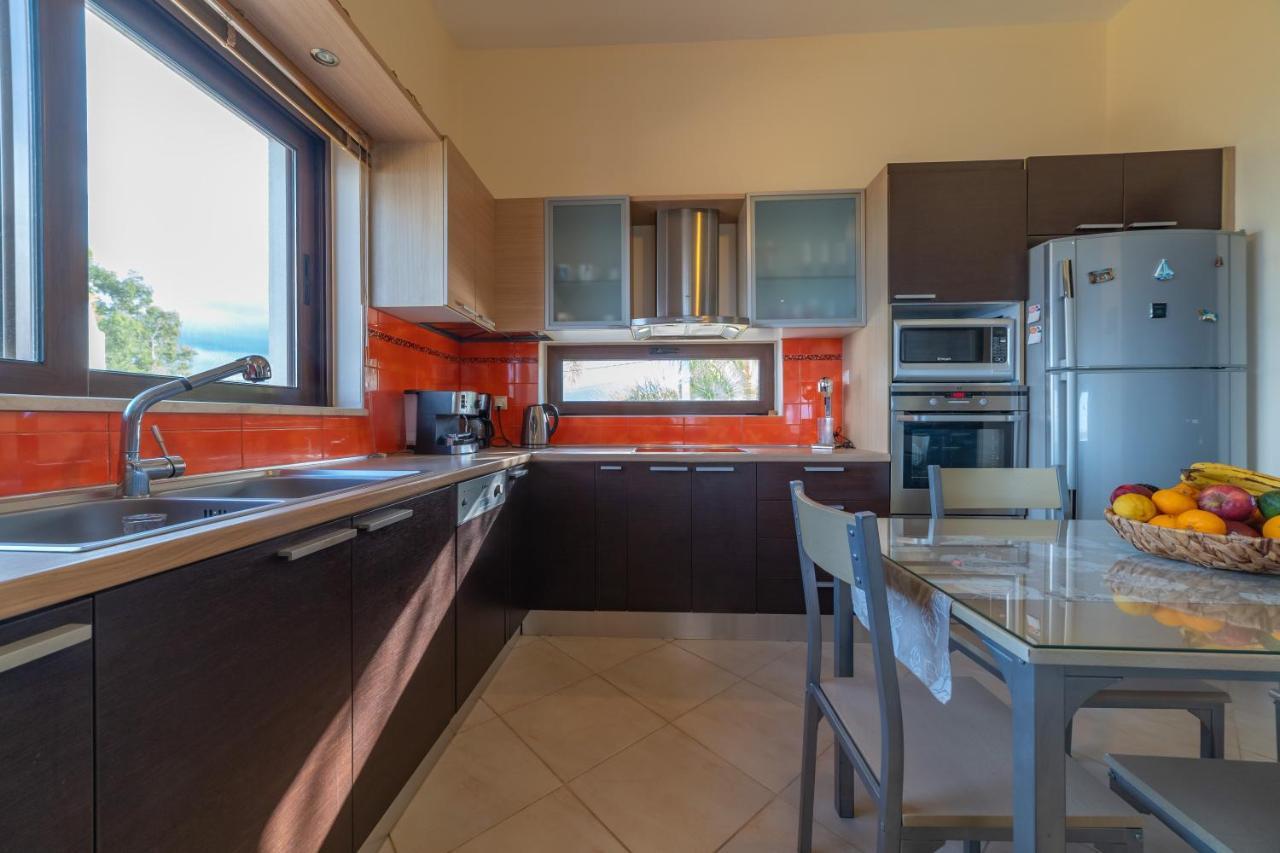 Deluxe Villa Kamba With Sea View Aptera Екстер'єр фото